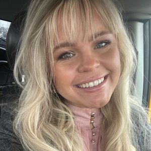 Meet your Posher, Alyson